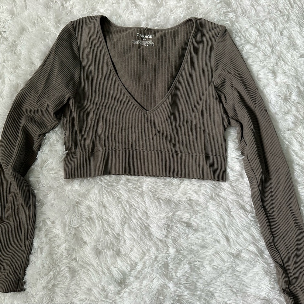 Garage, medium, brown cropped long sleeve